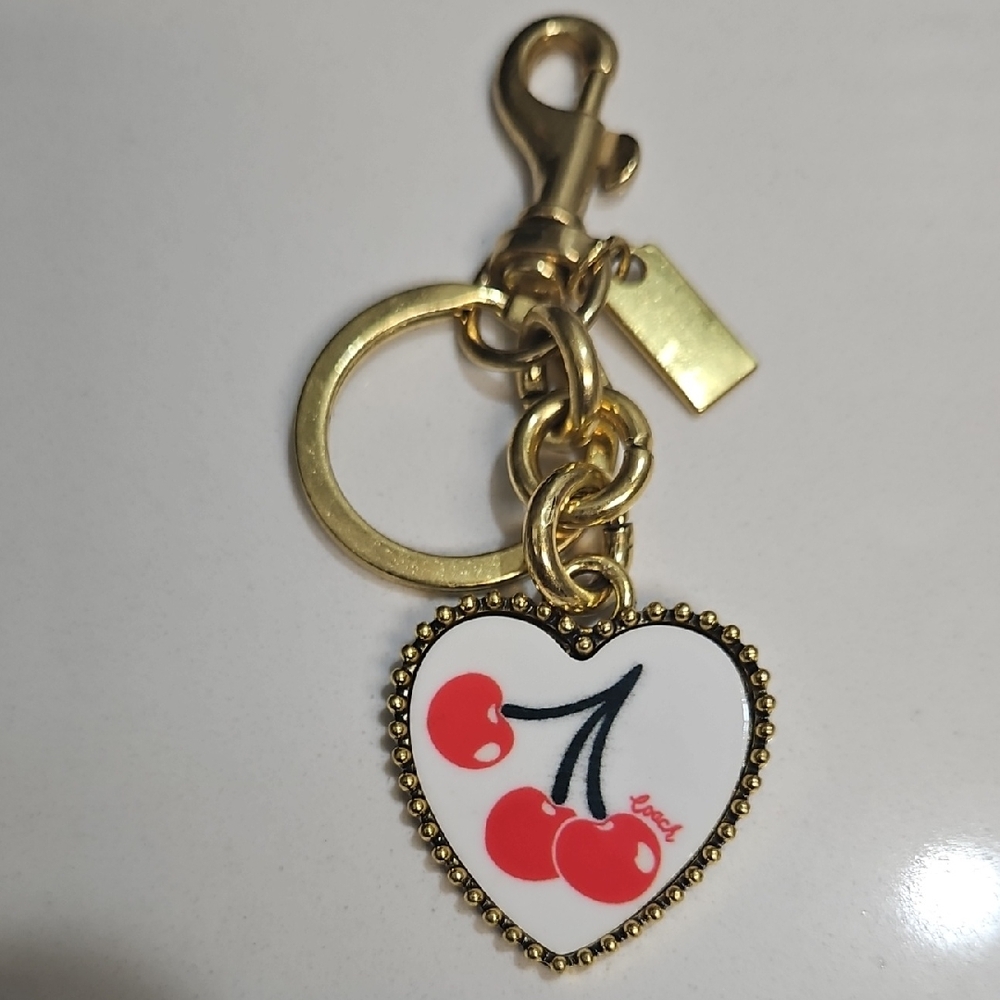 Fashion Gold and Red Heart Keychain